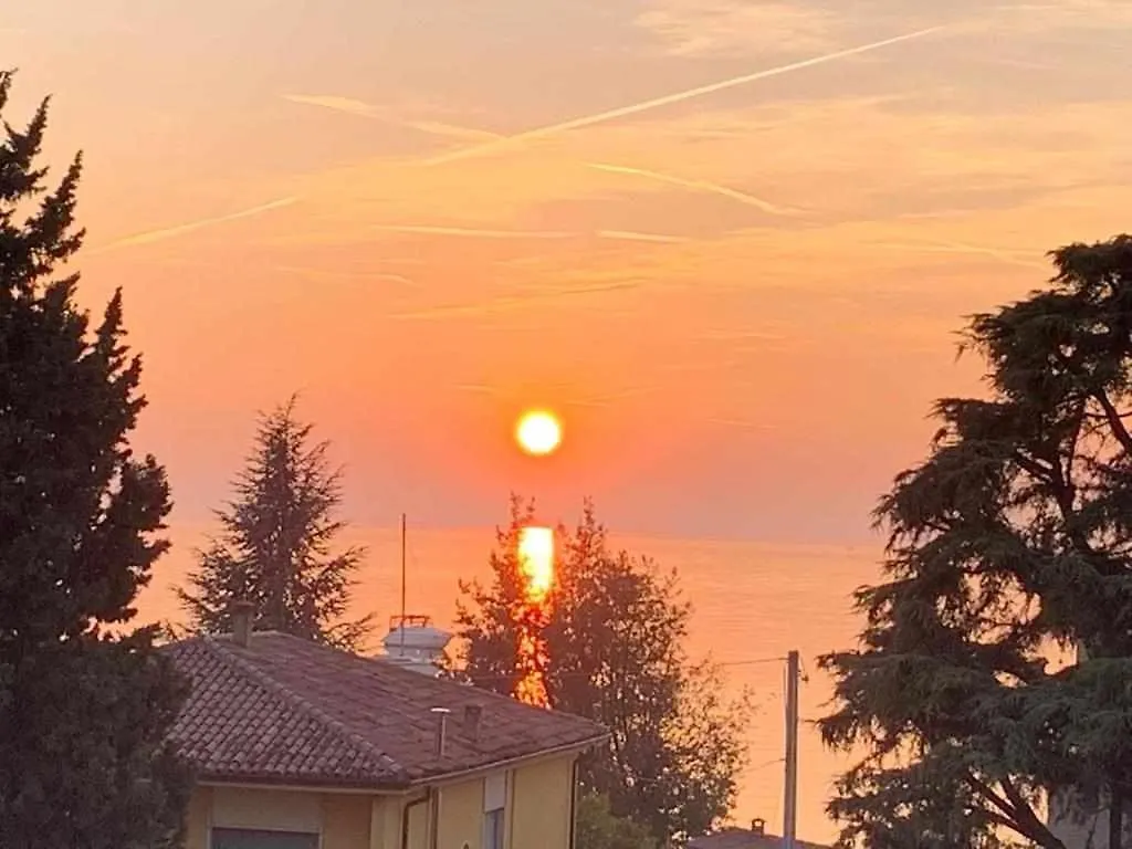 Apartman Dimora Gu -Terrazza, Vista Lago, 100M Da Spiaggia Bardolino