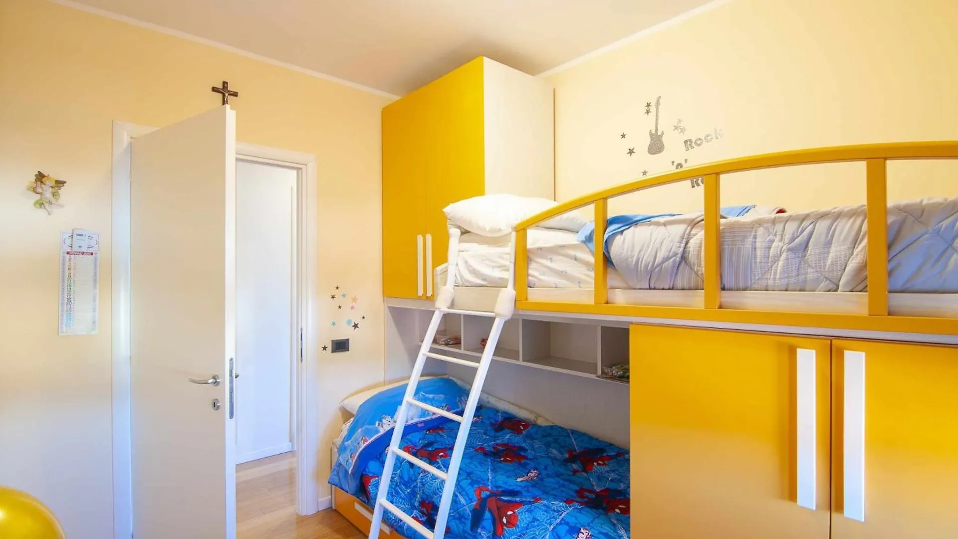 Dimora Gu -Terrazza, Vista Lago, 100M Da Spiaggia Bardolino Apartman