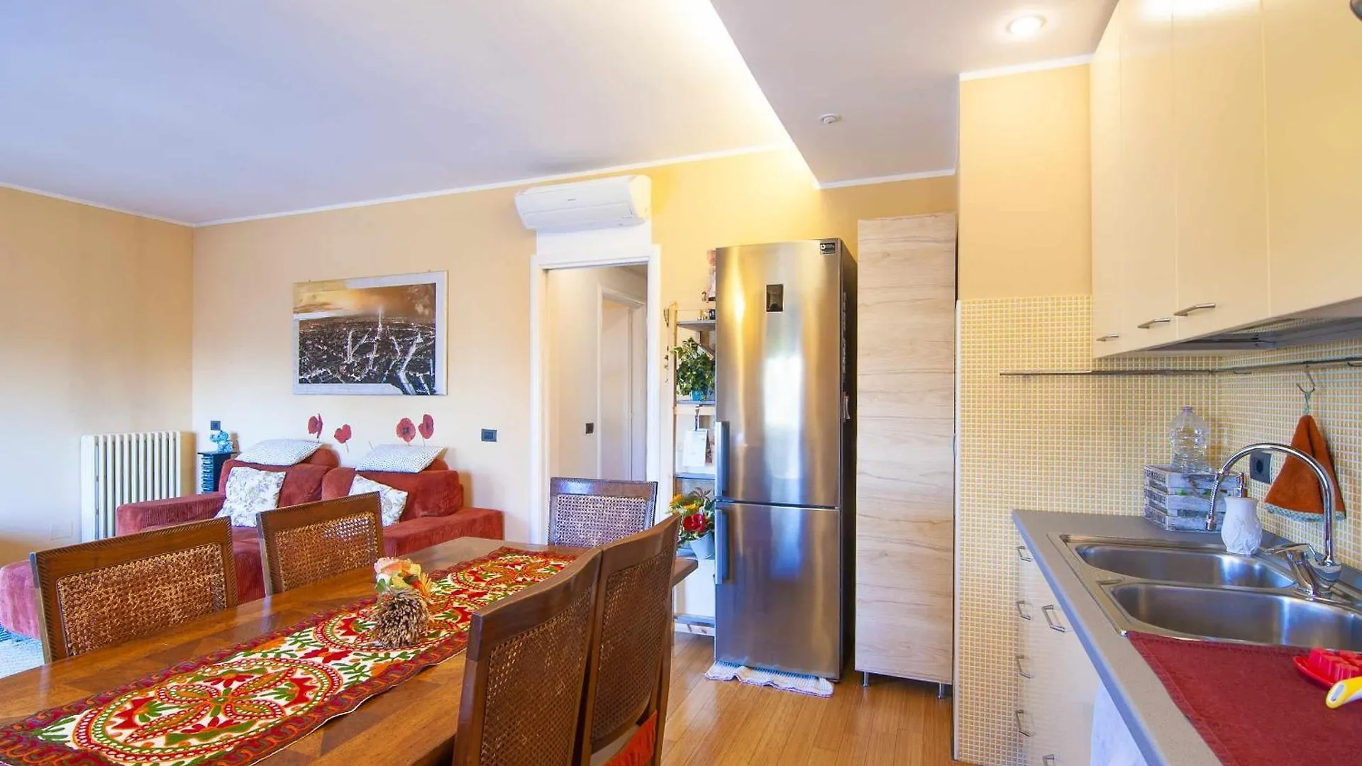 Apartman Dimora Gu -Terrazza, Vista Lago, 100M Da Spiaggia Bardolino